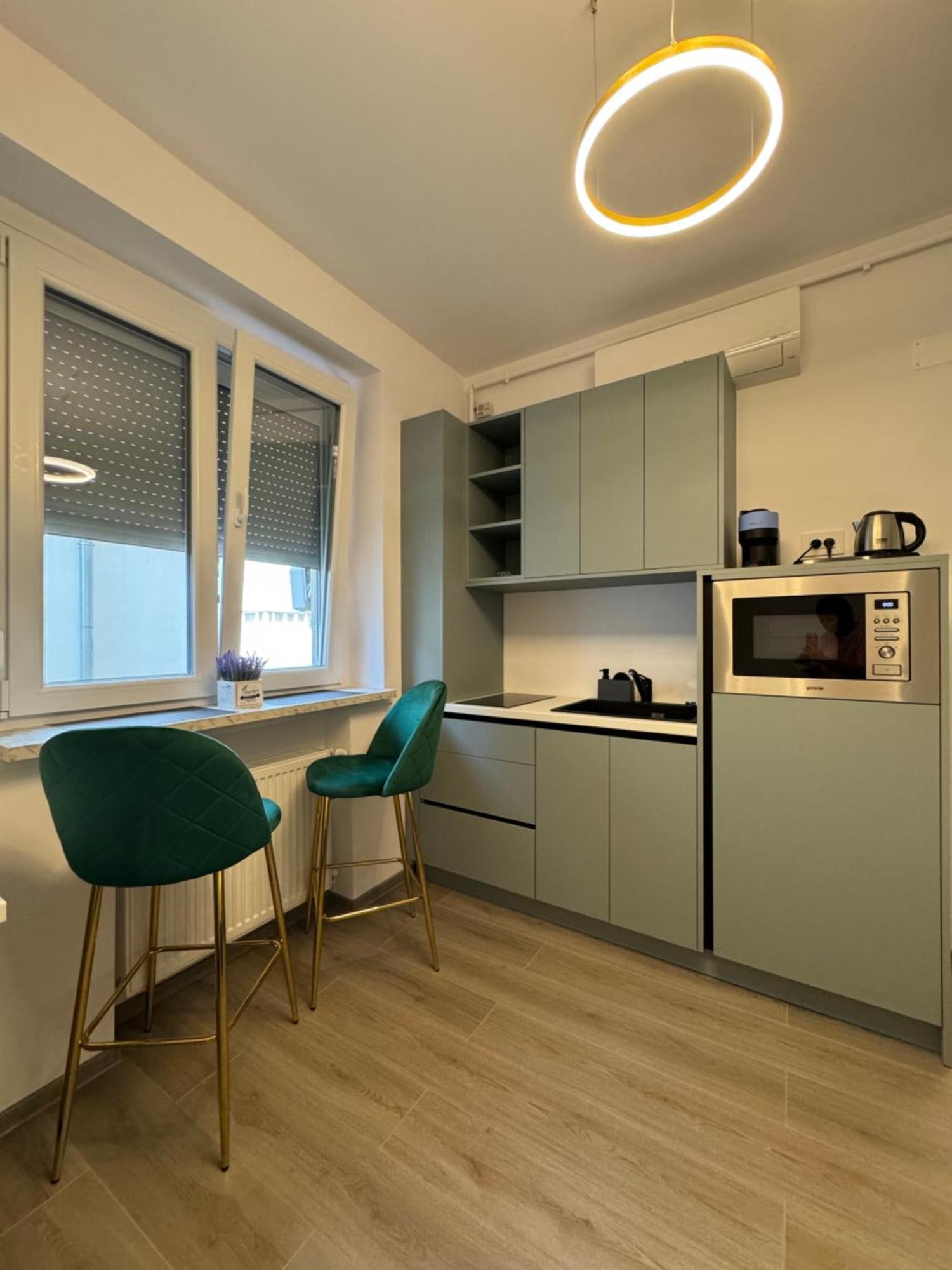 Central Suite Букурещ Екстериор снимка